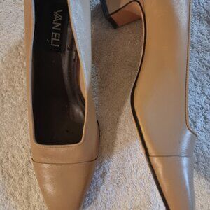 Vaneli Designer shoes pumps heels size 10N soft leather